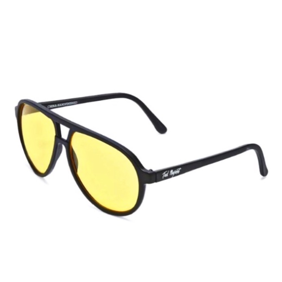 Retro Yellow tinted Aviators - Picture 3 of 7
